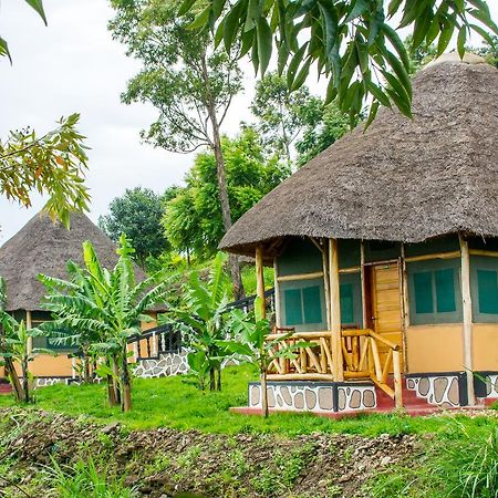 Queen Elizabeth Pvt Lodge Kichwamba Esterno foto