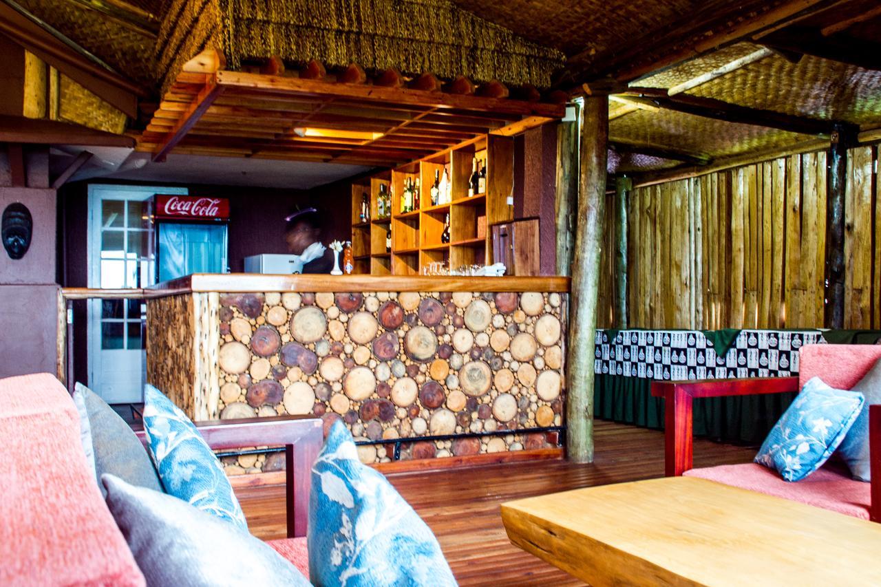 Queen Elizabeth Pvt Lodge Kichwamba Esterno foto