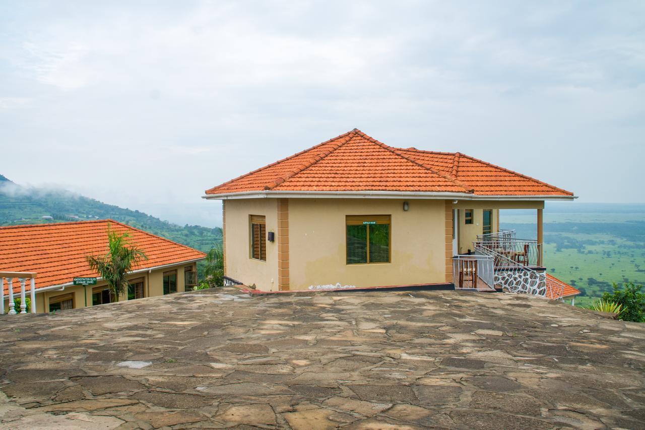 Queen Elizabeth Pvt Lodge Kichwamba Esterno foto