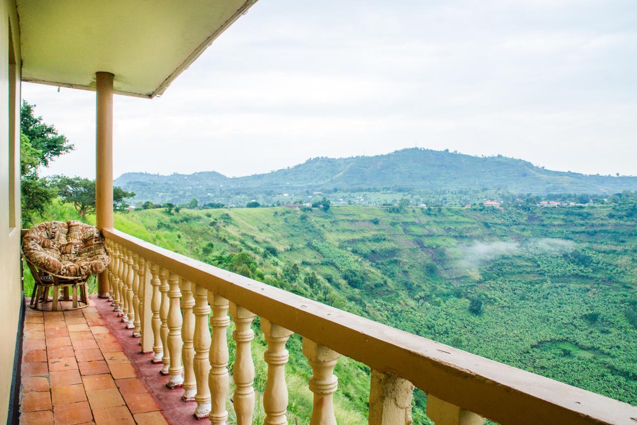 Queen Elizabeth Pvt Lodge Kichwamba Esterno foto