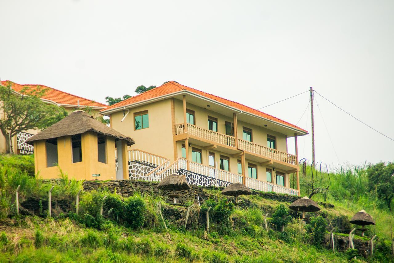 Queen Elizabeth Pvt Lodge Kichwamba Esterno foto