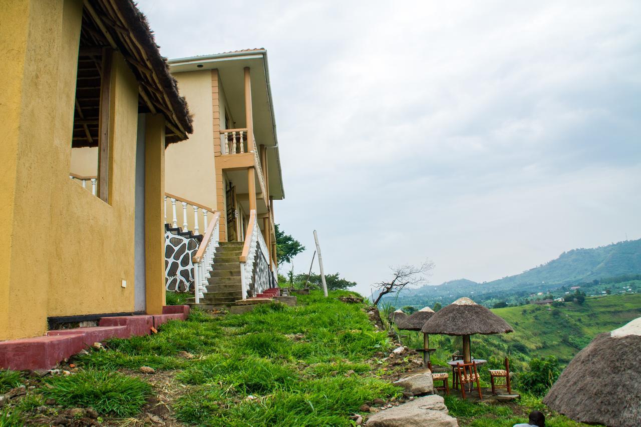 Queen Elizabeth Pvt Lodge Kichwamba Esterno foto