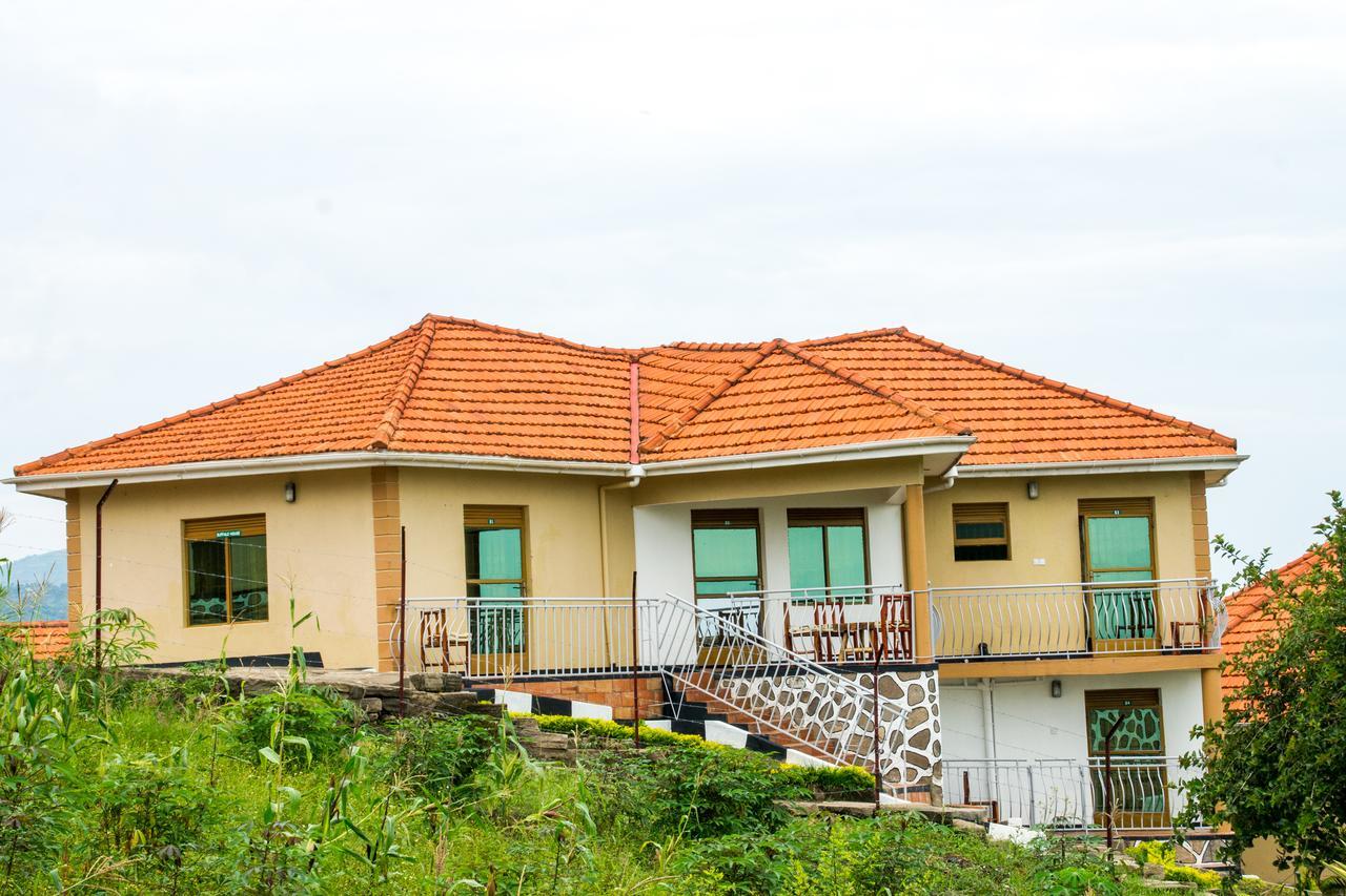 Queen Elizabeth Pvt Lodge Kichwamba Esterno foto