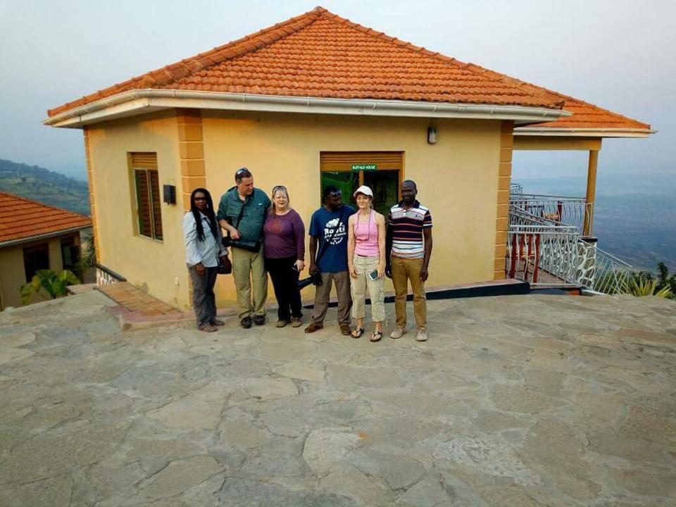 Queen Elizabeth Pvt Lodge Kichwamba Esterno foto